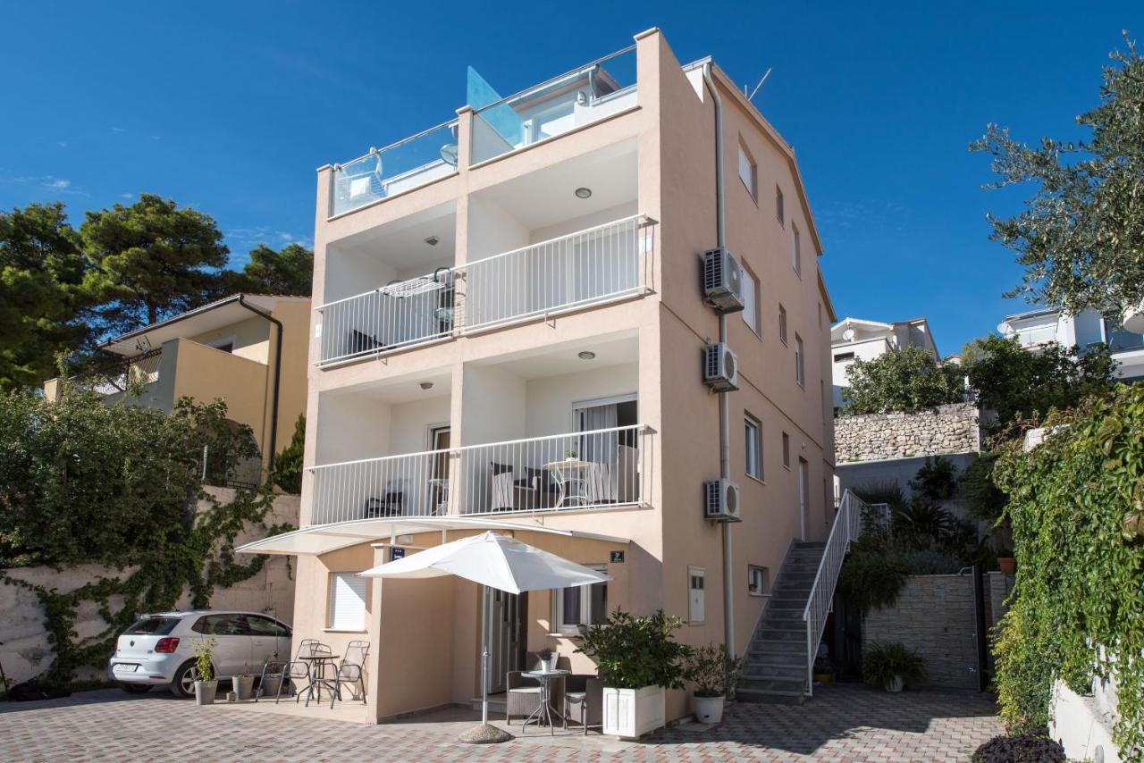 Apartments Amneris Трогир Екстериор снимка