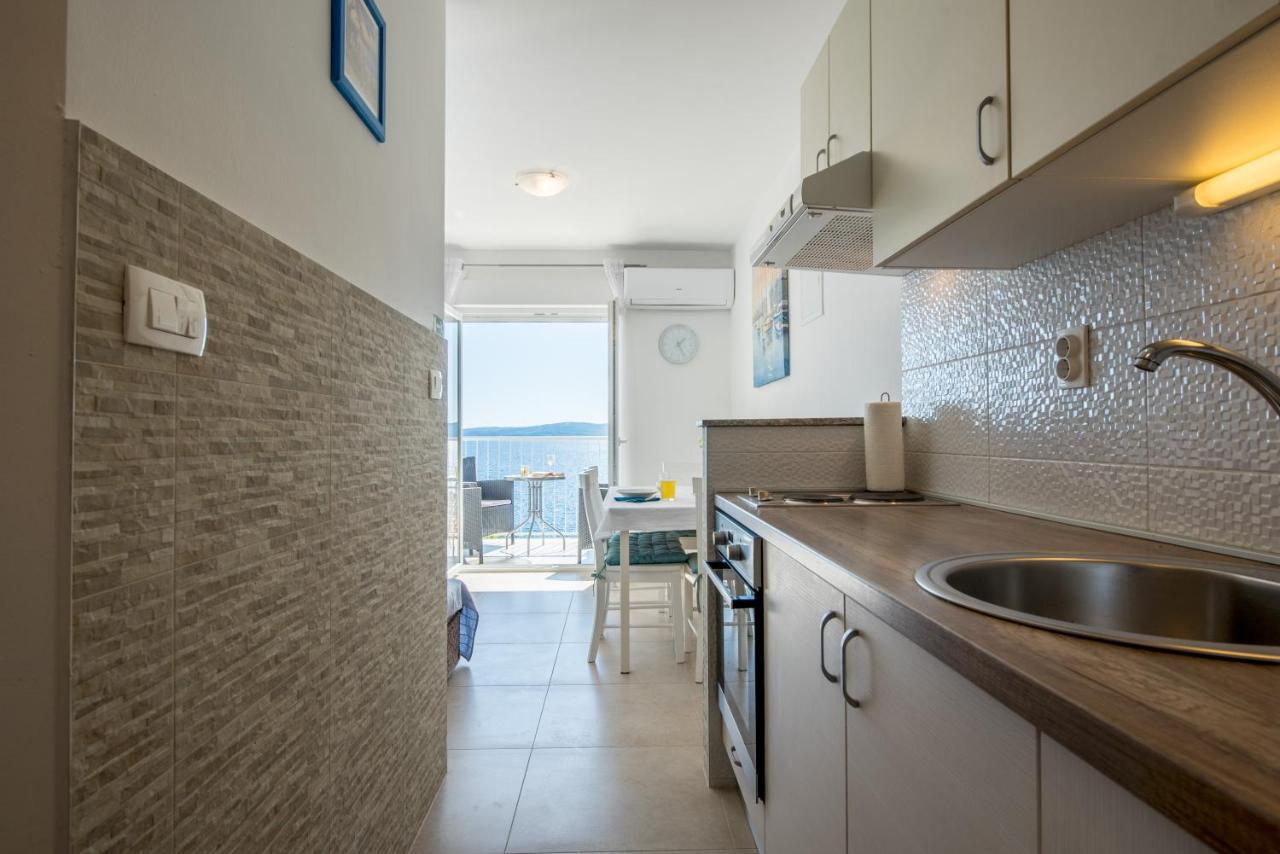 Apartments Amneris Трогир Екстериор снимка