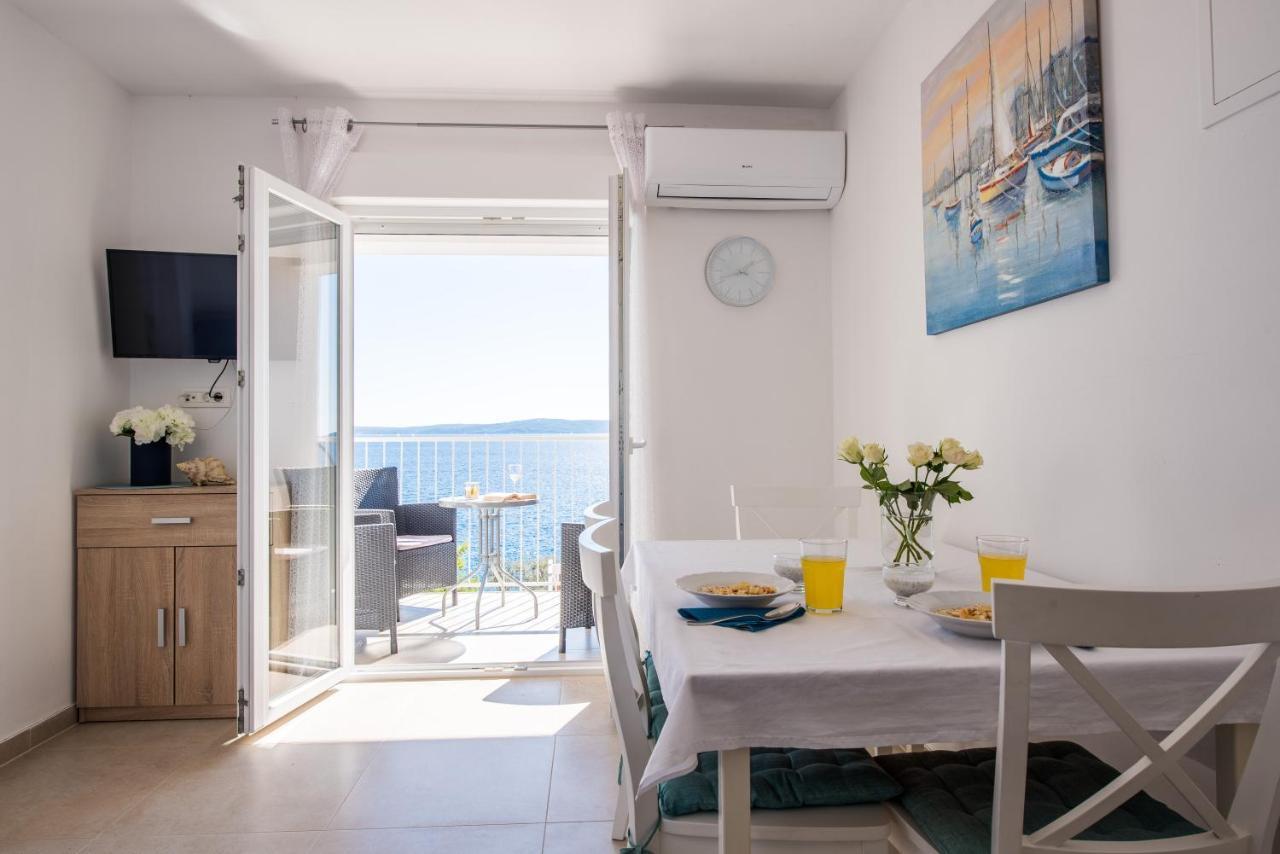 Apartments Amneris Трогир Екстериор снимка