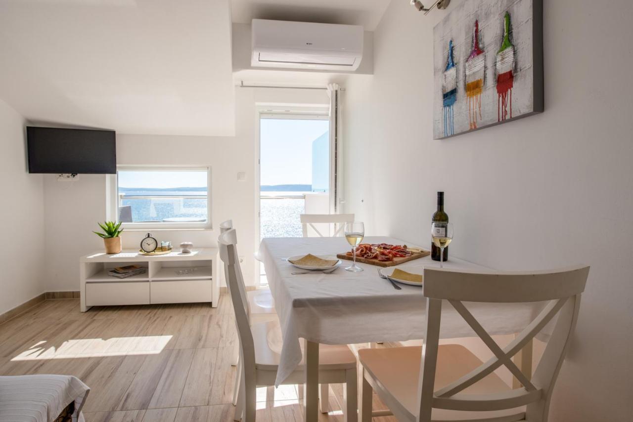 Apartments Amneris Трогир Екстериор снимка